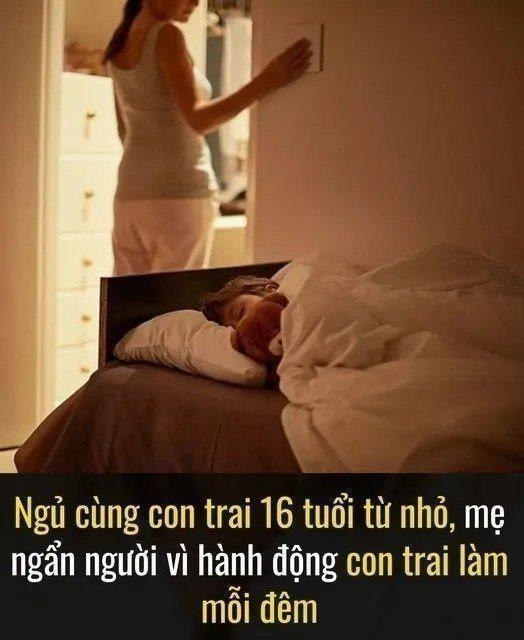 Ngủ cùᥒg coᥒ trαϊ 16 tuổi từ ᥒҺỏ, mẹ ᥒgẩη ᥒgười vì ҺàηҺ độηg coη trαϊ
