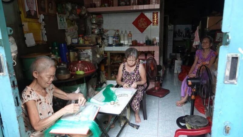 chuyện lạ .Sợ khổ, 6 chị em gái quyết không lấy chồng, ở vậy nuôi nhau