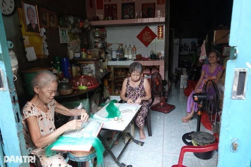 chuyện lạ .Sợ khổ, 6 chị em gái quyết không lấy chồng, ở vậy nuôi nhau